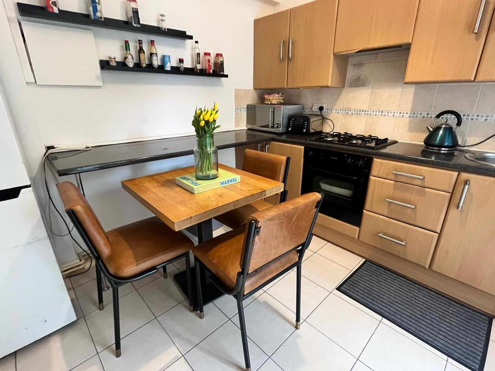 Charming 1-bedroom Southfields,