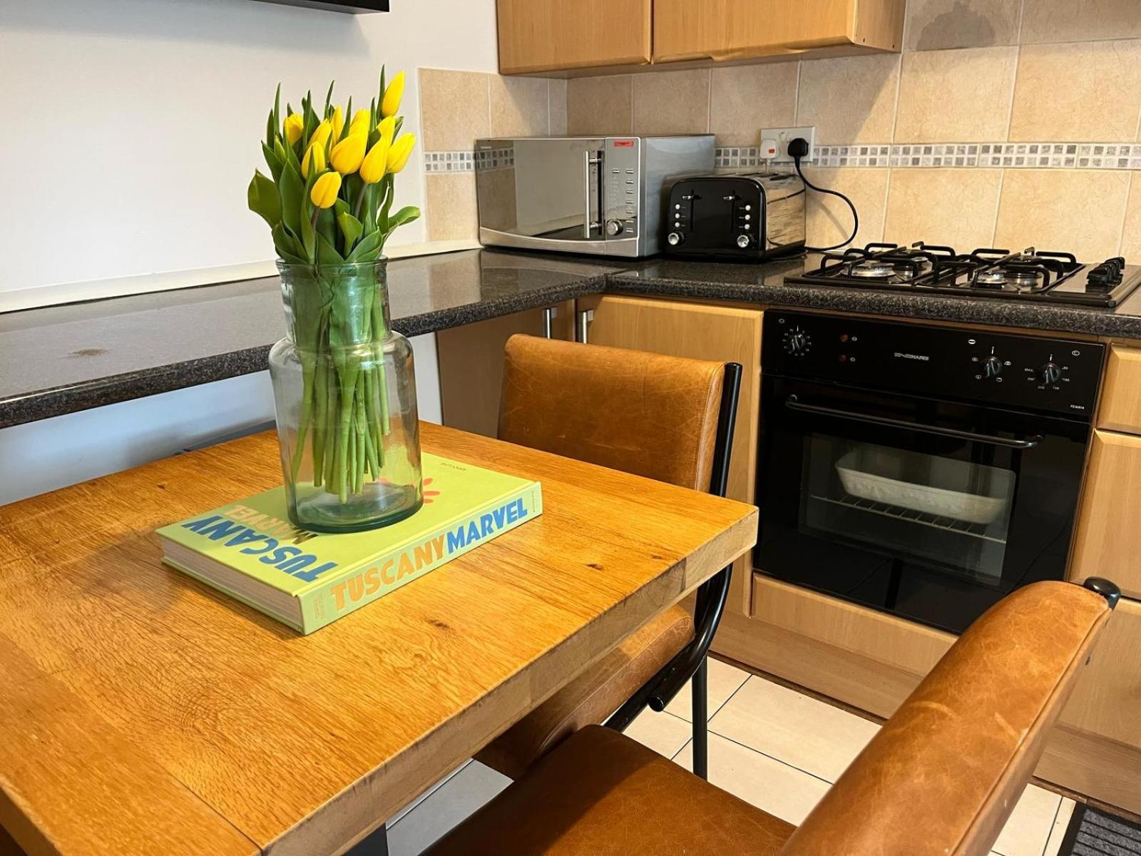 Apartment Charming 1-bedroom Southfields, London